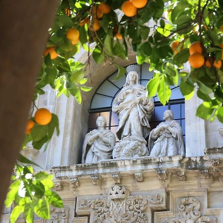 塞维利亚 帕科斯旅馆酒店 外观 照片 The Orange Trees of Sorrento
