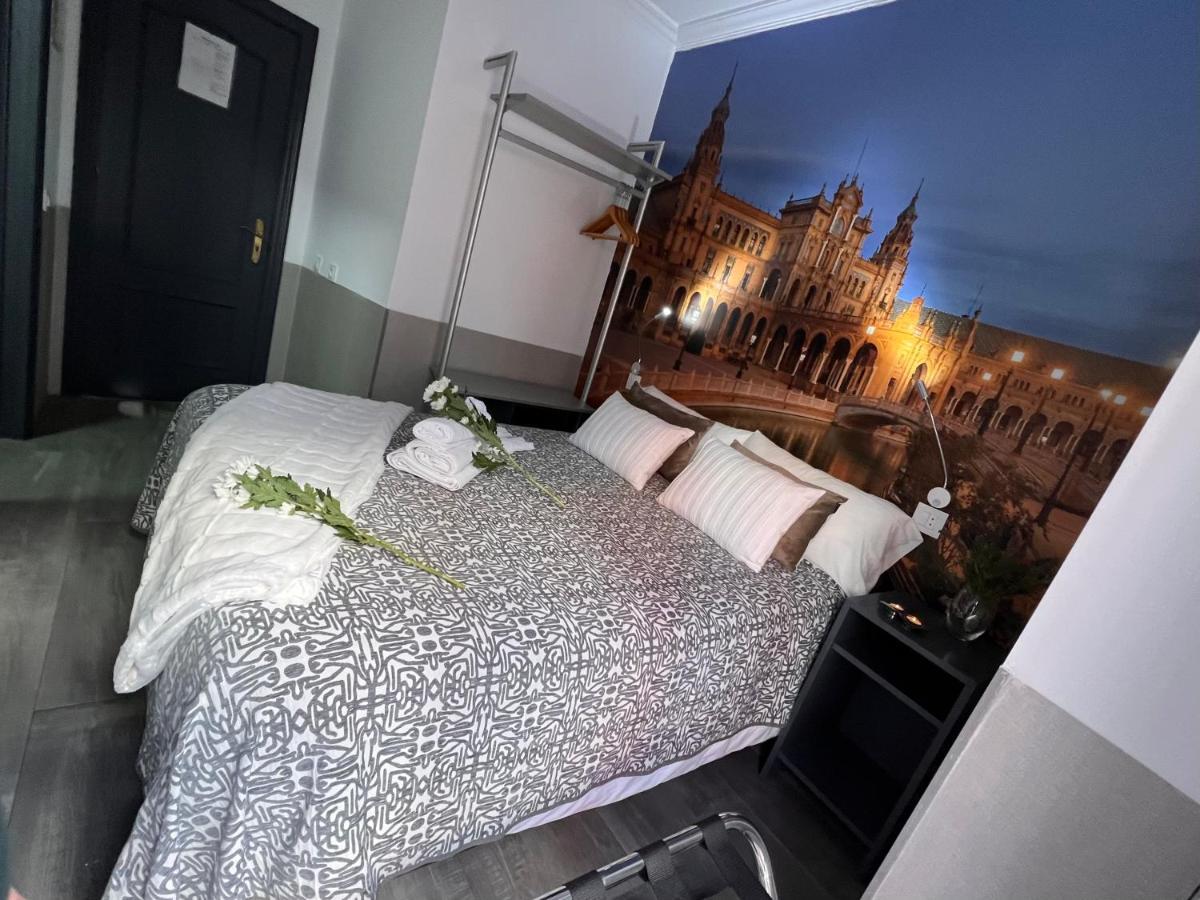 塞维利亚 帕科斯旅馆酒店 外观 照片 A room at the hotel